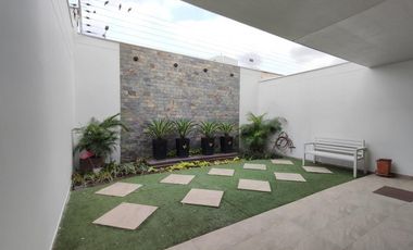 casa en venta en la floresta. Cod V12186