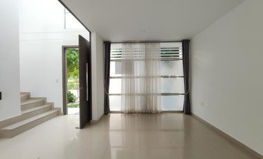 casa en venta en la floresta. Cod V12186