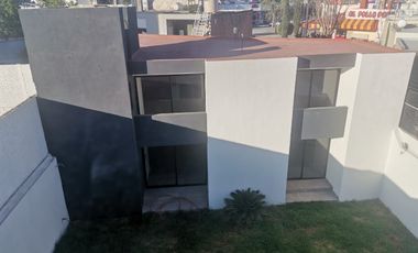 VENTA DE CASA EN FRACCIONAMIENTO TANGAMANGA