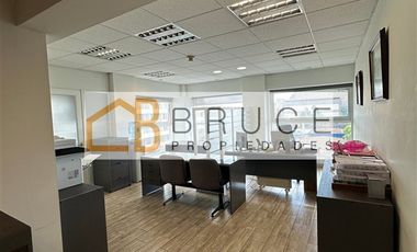 Oficina en venta 41 m2 con 1 estacionamiento Centro Osorno