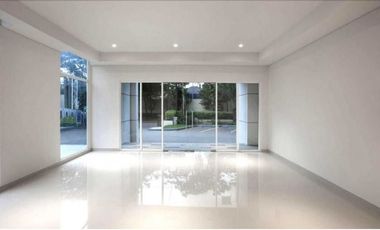 Roseville business District BSD Ruko mewah fasilitas lift
