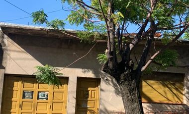 VENTA - CASA ANTIGUA A REFACCIONAR - SAN LUIS 731