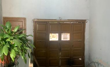 VENTA - CASA ANTIGUA A REFACCIONAR - SAN LUIS 731