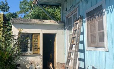 VENTA - CASA ANTIGUA A REFACCIONAR - SAN LUIS 731
