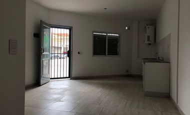 Departamento Tipo Casa en venta en Wilde Oeste