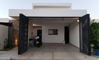 Casa remodelada en venta en las Americas, Mérida