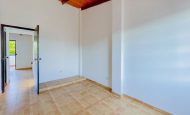 VENTA CASA TRES PISOS PALMIRA Barrio Portal de las Palmas. Cod V6135