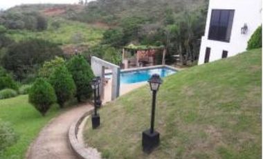 VENTA DE CASA DE CAMPO EN SAN CARLOS