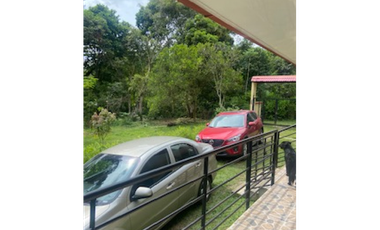 Vendo Casa Lote 2200 mts mesitas del colegio