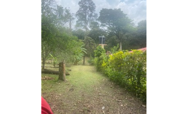Vendo Casa Lote 2200 mts mesitas del colegio