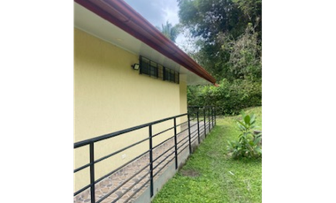 Vendo Casa Lote 2200 mts mesitas del colegio