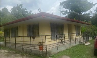 Vendo Casa Lote 2200 mts mesitas del colegio