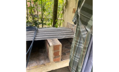 Vendo Casa Lote 2200 mts mesitas del colegio
