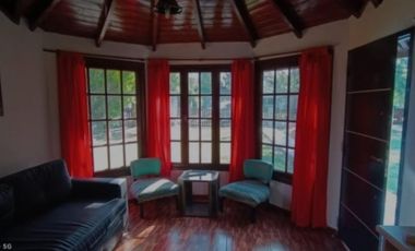VENDO CHALET CON PISCINA Y QUINCHO