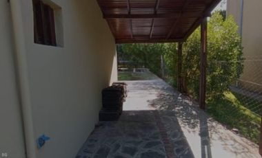 VENDO CHALET CON PISCINA Y QUINCHO