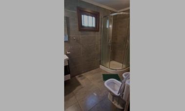 VENDO CHALET CON PISCINA Y QUINCHO