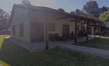 VENDO CHALET CON PISCINA Y QUINCHO