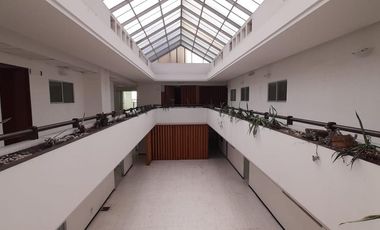 Edificio Comercial en Renta y Venta en la Col. del Valle