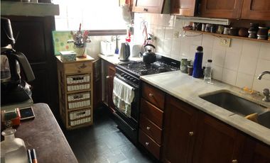 Chalet 4 ambientes con dependencia. Zona San Carlos