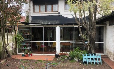 Chalet 4 ambientes con dependencia. Zona San Carlos