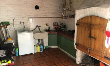 Chalet 4 ambientes con dependencia. Zona San Carlos