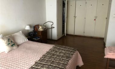 Chalet 4 ambientes con dependencia. Zona San Carlos