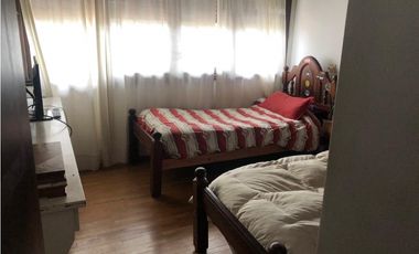 Chalet 4 ambientes con dependencia. Zona San Carlos