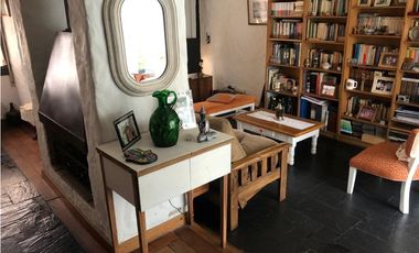 Chalet 4 ambientes con dependencia. Zona San Carlos