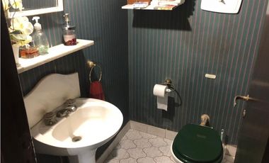 Chalet 4 ambientes con dependencia. Zona San Carlos