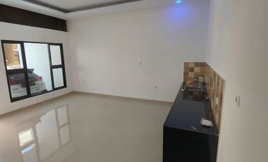 Rmh minimalis 2 lantai siap huni dijagakarsa,Jaksel