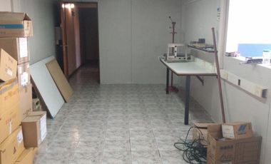 Interesante inmueble comercial + vivienda en venta en Lomas de Zamora