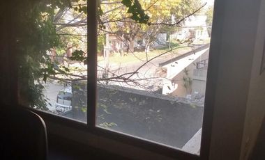 Interesante inmueble comercial + vivienda en venta en Lomas de Zamora