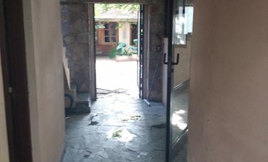 Interesante inmueble comercial + vivienda en venta en Lomas de Zamora