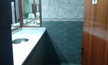 Interesante inmueble comercial + vivienda en venta en Lomas de Zamora