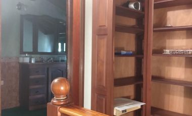 Interesante inmueble comercial + vivienda en venta en Lomas de Zamora