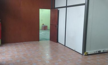 Interesante inmueble comercial + vivienda en venta en Lomas de Zamora