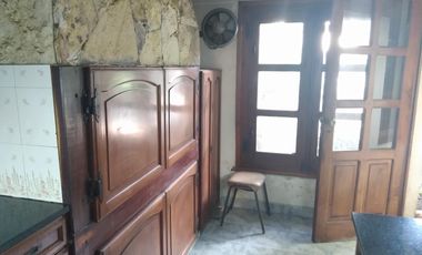 Interesante inmueble comercial + vivienda en venta en Lomas de Zamora