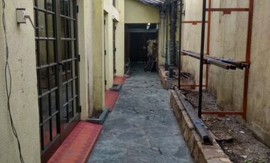 Interesante inmueble comercial + vivienda en venta en Lomas de Zamora