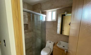 EN RENTA DEPARTAMENTO DE LUJO ALTOZANO MODERNO NUEVO CON VISTA