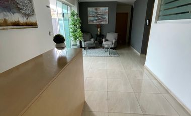 EN RENTA DEPARTAMENTO DE LUJO ALTOZANO MODERNO NUEVO CON VISTA