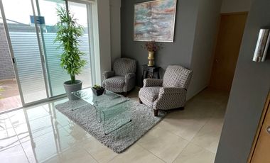EN RENTA DEPARTAMENTO DE LUJO ALTOZANO MODERNO NUEVO CON VISTA