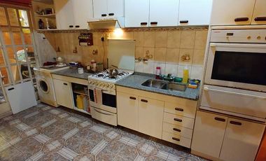 Departamento Tipo Casa en venta en Lanus Este