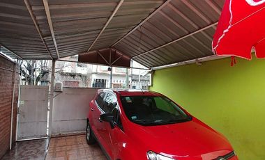 Departamento Tipo Casa en venta en Lanus Este
