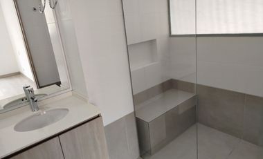 apartamento en arriendo/venta en loma el chocho. Cod A9432597