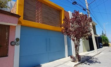 Casa en venta, enfrente de Costco, Morelia