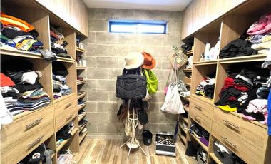 Hermosa y acogedora casa en el bosque!