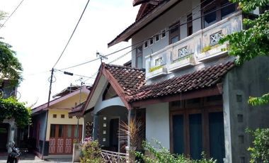 Rumah 2 lantai siap huni di perkampungan tengah kota Jogja