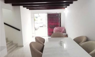 SE VENDE CASA AMPLIA Y MODERNA EN ALAMEDA LA VICTORIA -  CARTAGENA