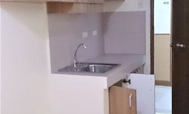 PIONEER- MANDALUYONG PINES PEAK 1 STUDIO AND 1 BEDROOM