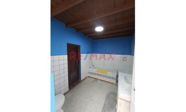 🏡 Casa De Dos Pisos En Venta- Santa Clara, Ate.